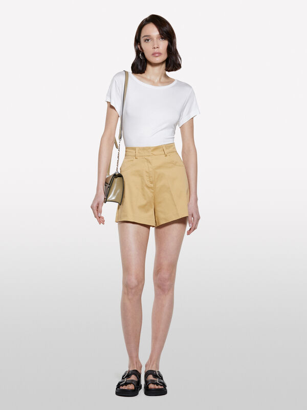 Shorts mostarda de cintura subida - calças calções para mulher | Sisley