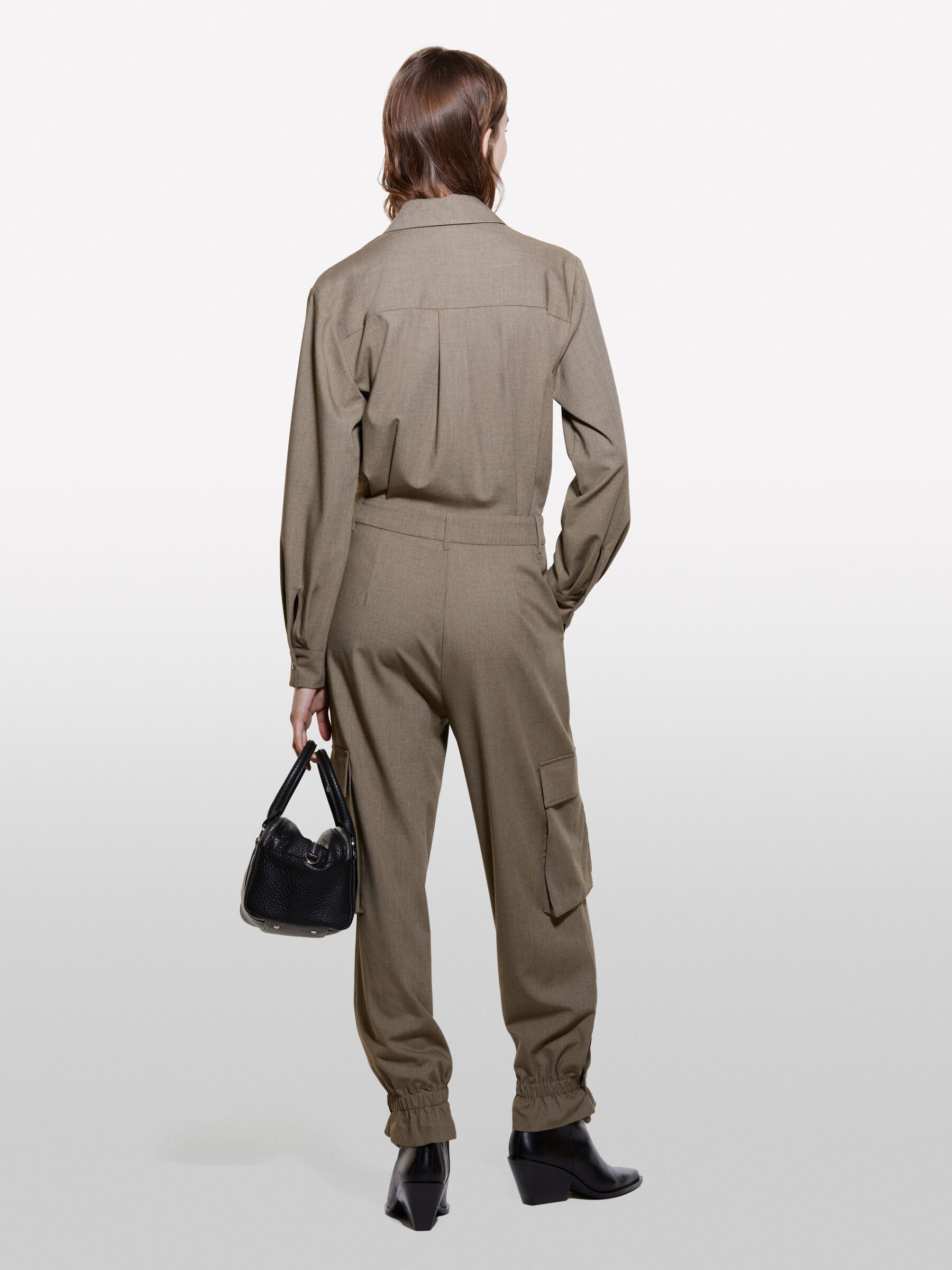 OVERALL Mulher image number null