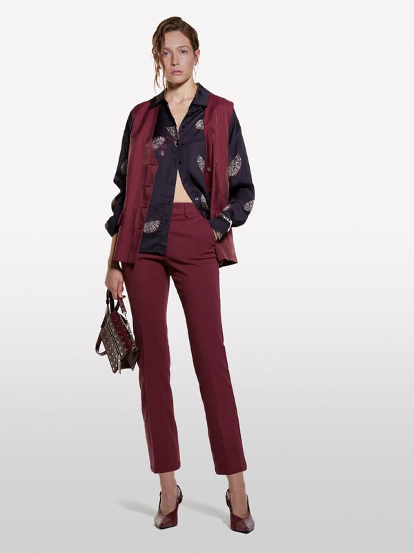 Camisa navy em cetim com estampa padrão Camisa navy em cetim com estampa padrão - camisas para mulher | Sisley