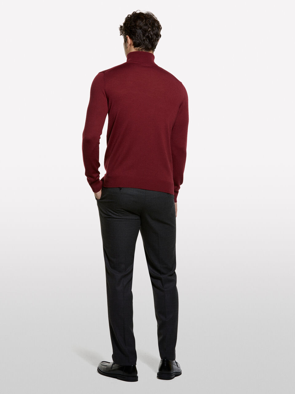 TURTLE NECK SWEATER Homem image number null