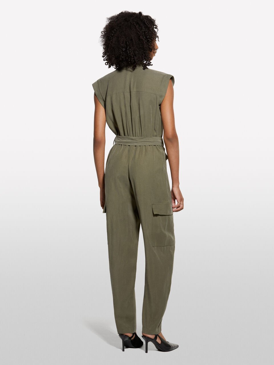 OVERALL Mulher image number null