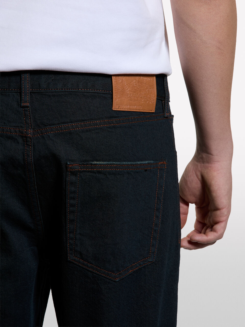 TROUSERS Homem image number null