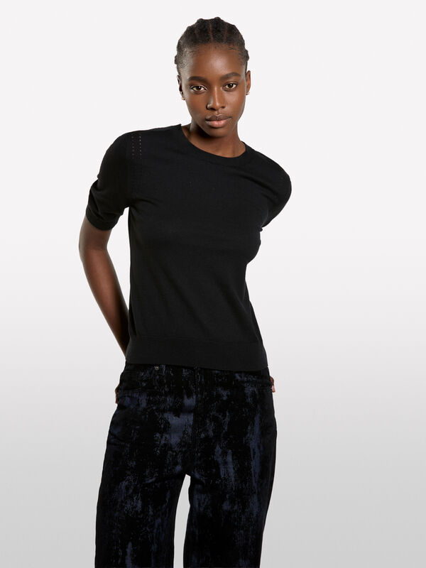 Camisola preta com manga curta - camisolas gola redonda para mulher | Sisley
