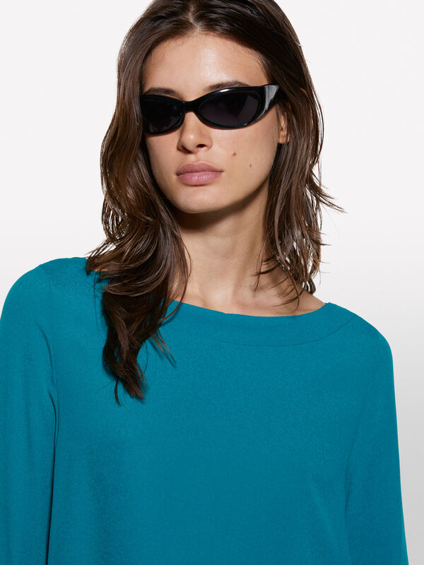 Blusa verde petr&oacute;leo com decote &agrave; barco - blusas para mulher | Sisley