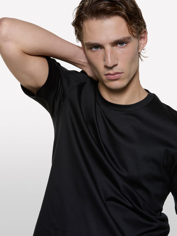 T-shirt with logo  - t-shirt de manga curta para homem | Sisley