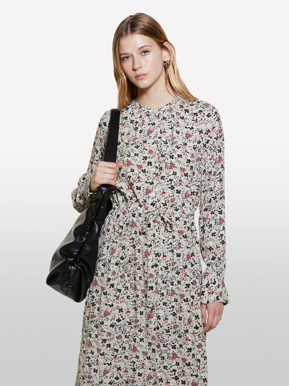 DRESS Mulher image number null