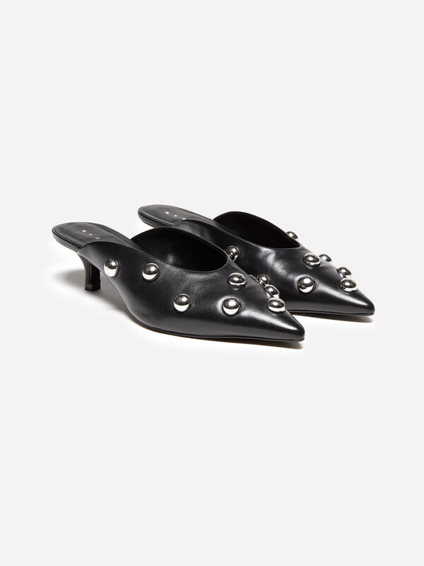 Mules pretos 100% pele com cabochon - sapatos com salto mulher | Sisley