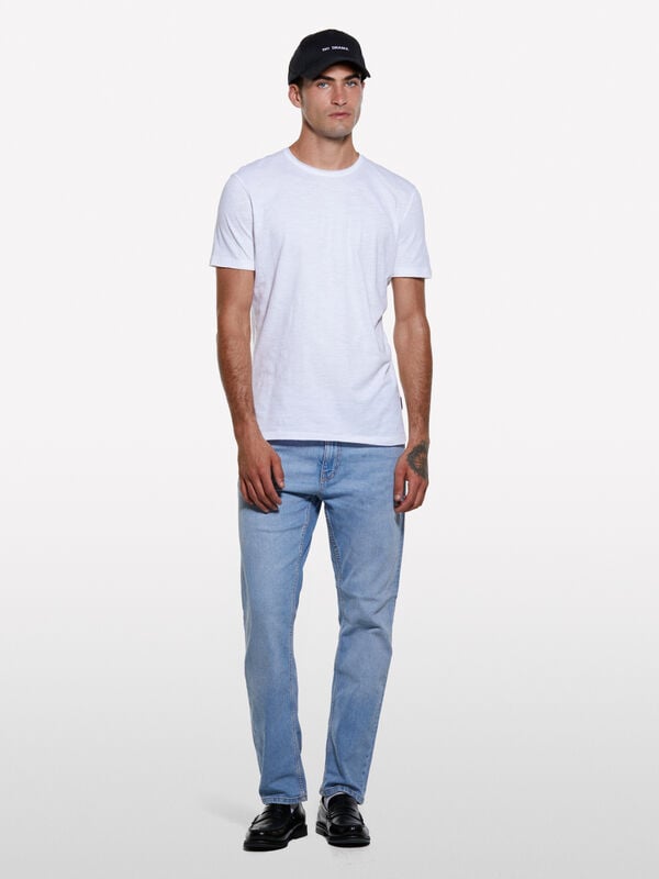 T-shirt de manga curta slim fit branca T-shirt de manga curta slim fit branca - t-shirt de manga curta para homem | Sisley