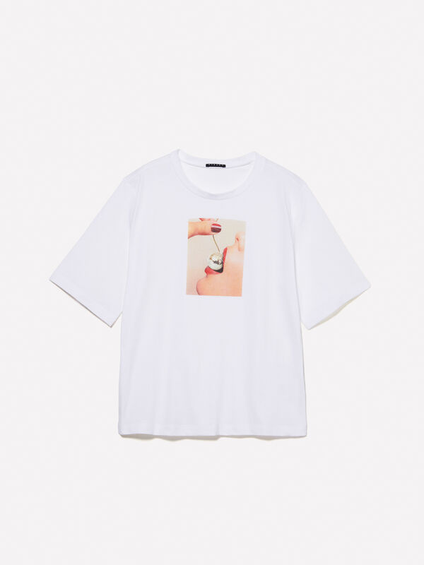 T-shirt branca boy fit 100% algod&atilde;o org&acirc;nico com estampa - t-shirt de manga curta para mulher | Sisley