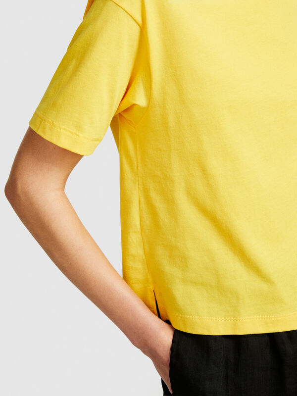 T-shirt com decote à barco - t-shirt de manga curta para mulher | Sisley