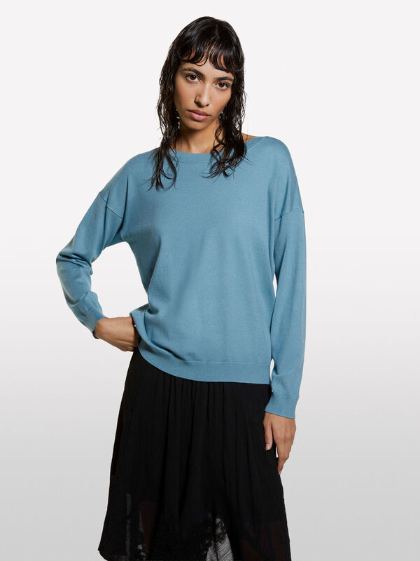 Camisola azul empoeirado com decote à barco - camisolas decote à barco para mulher | Sisley