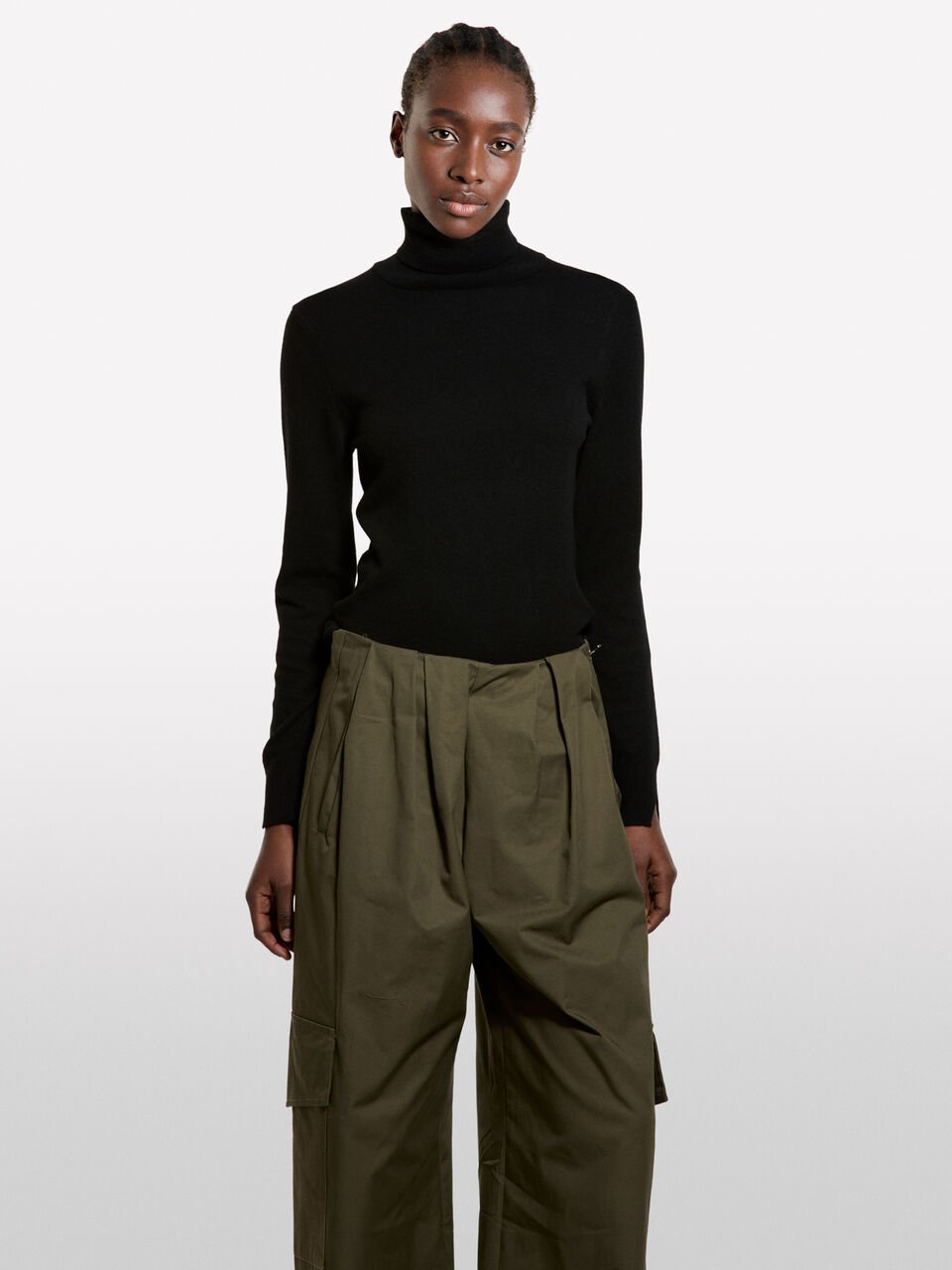 TURTLE NECK SWEATER Mulher image number null