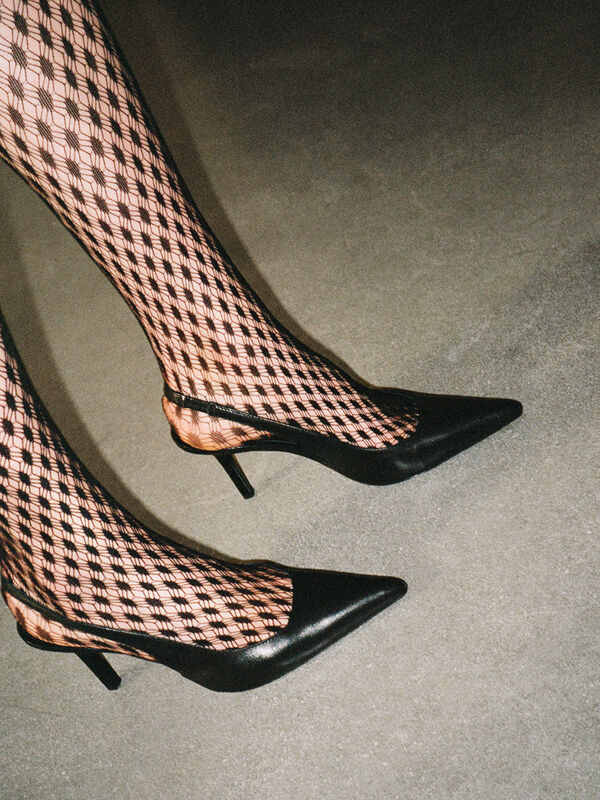 Slingback preto em pele - sapatos com salto mulher | Sisley