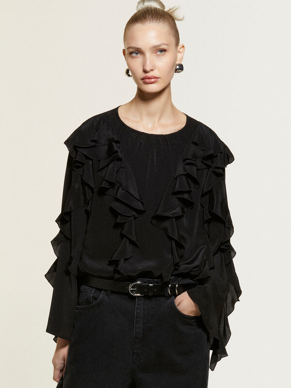 Blusa preta com folhos - blusas para mulher | Sisley