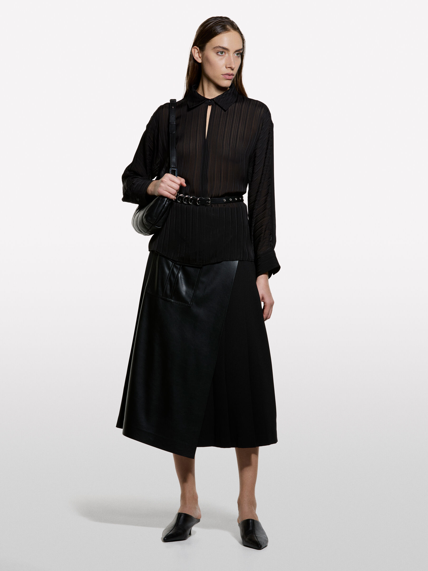 BLOUSE Mulher image number null