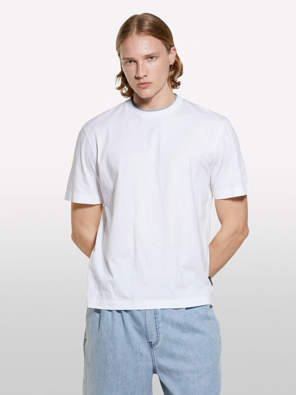 T-shirt branca com contraste - t-shirt de manga curta para homem | Sisley