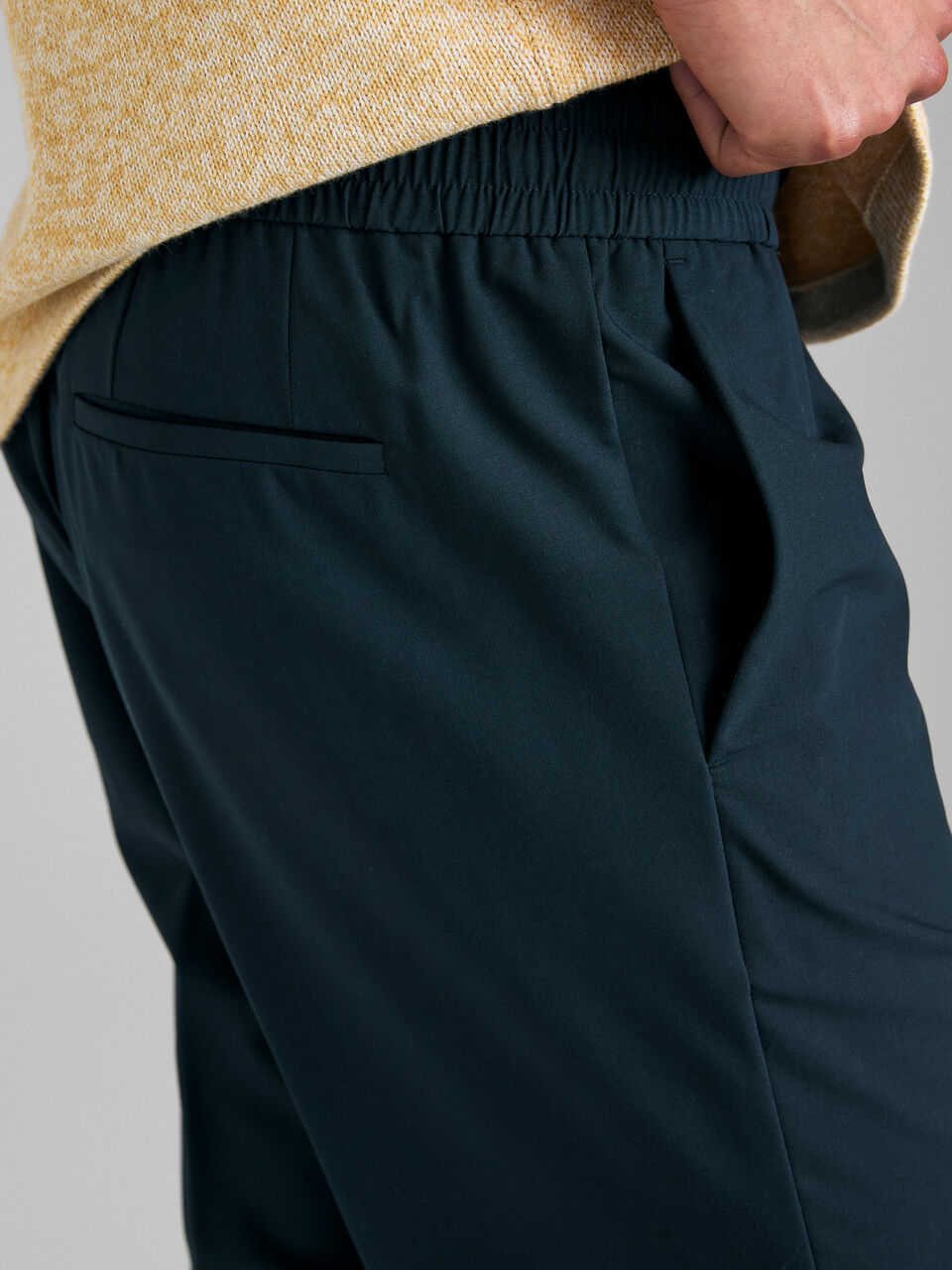 TROUSERS Homem image number null