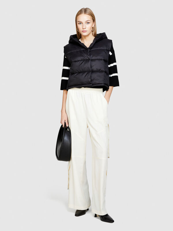 Colete com capuz - casacos de penas e casacos acolchoados para mulher | Sisley