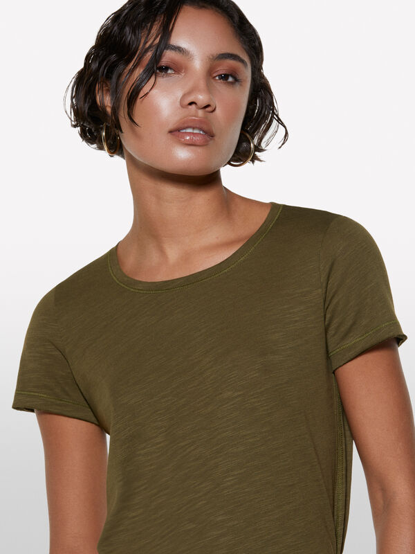 T-shirt verde militar com decote redondo - t-shirt de manga curta para mulher | Sisley