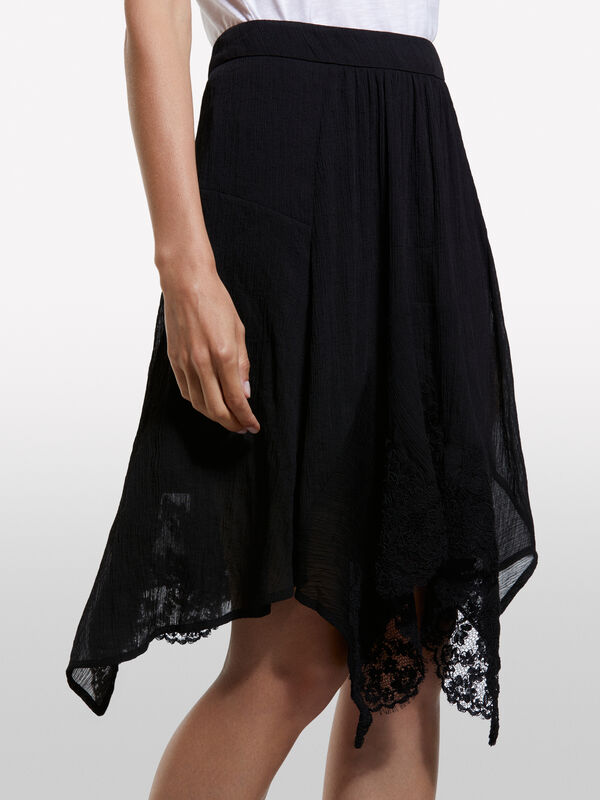 Saia preta assimétrica em renda e chiffon - saias midi, longuette mulher | Sisley