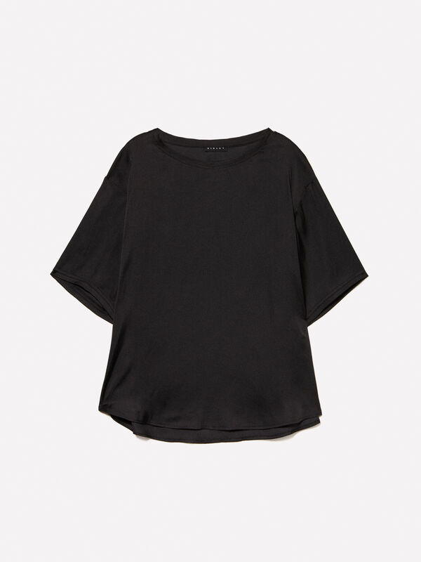 Blusa preta over fit em cetim - blusas para mulher | Sisley