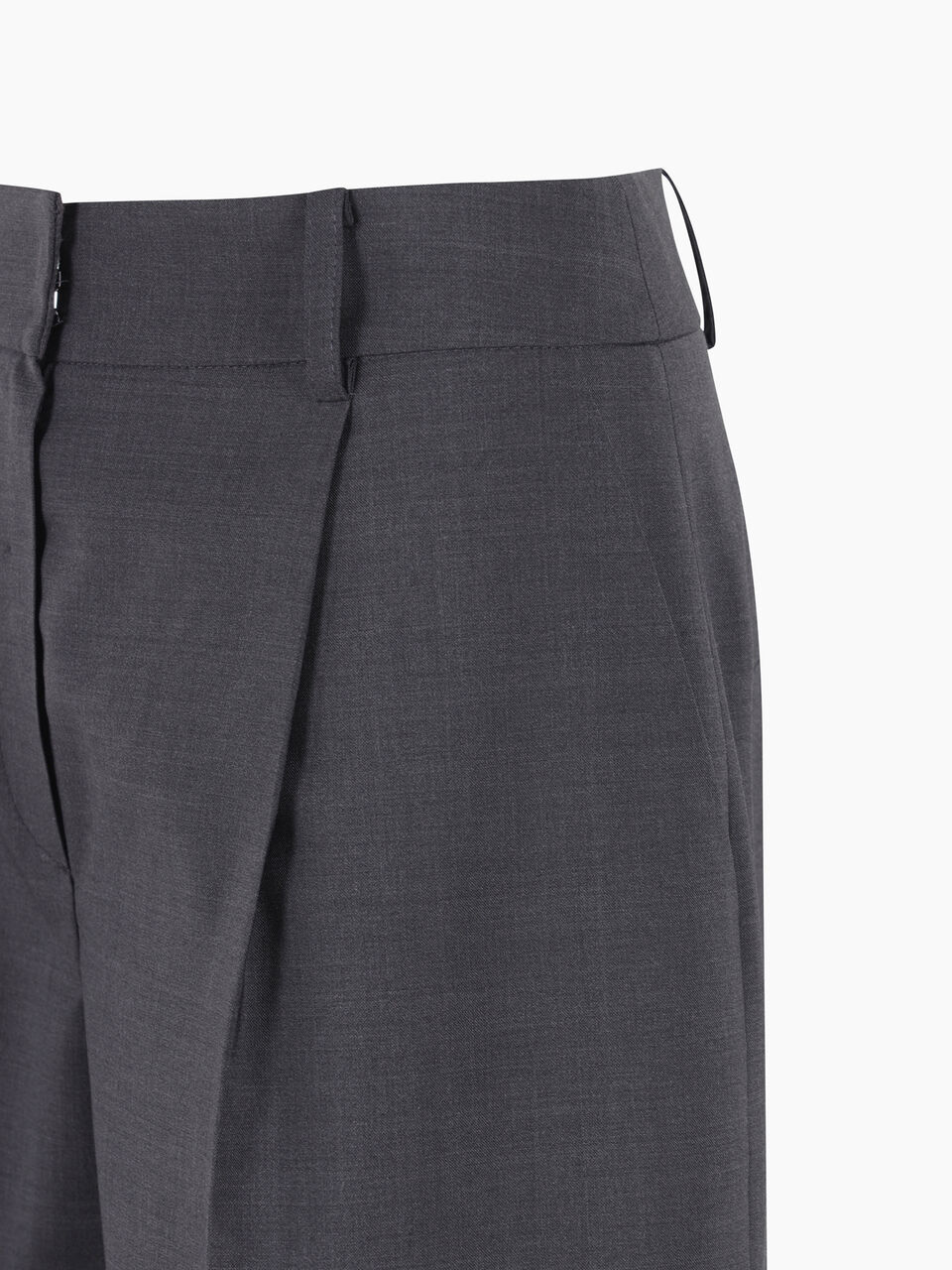 BERMUDA Mulher image number null