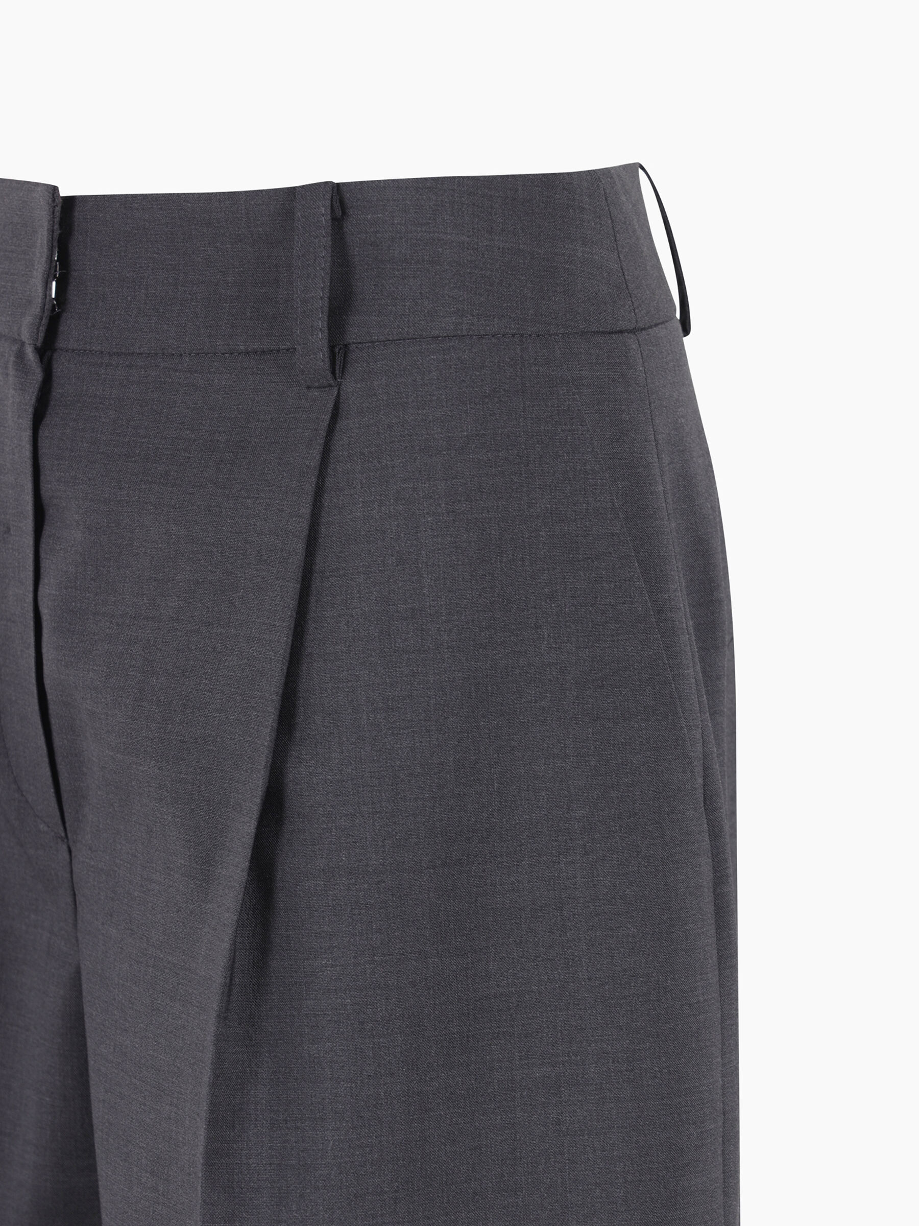 BERMUDA Mulher image number null