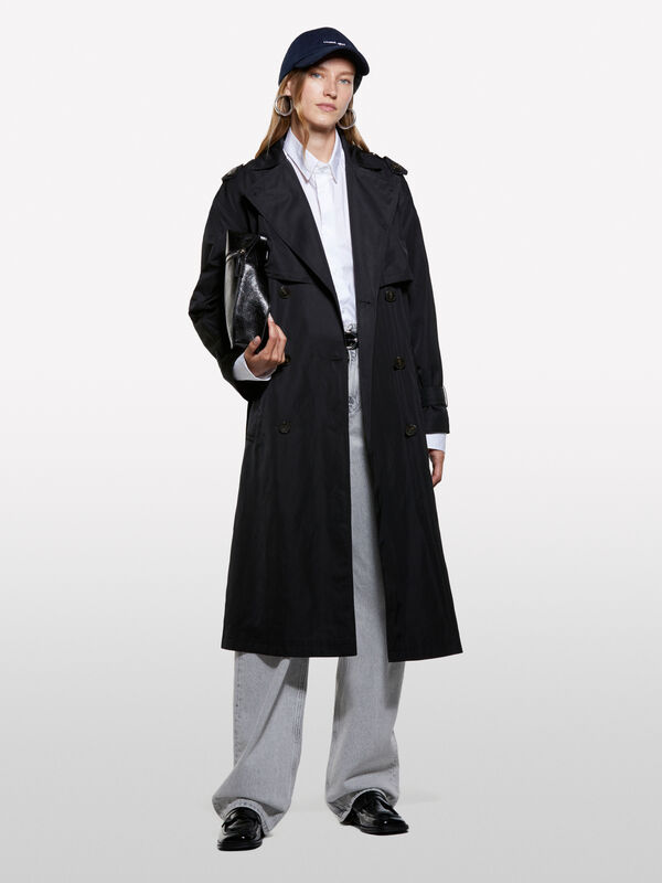 Trench preto comfort fit com cinto - trenches e impermeáveis para mulher | Sisley