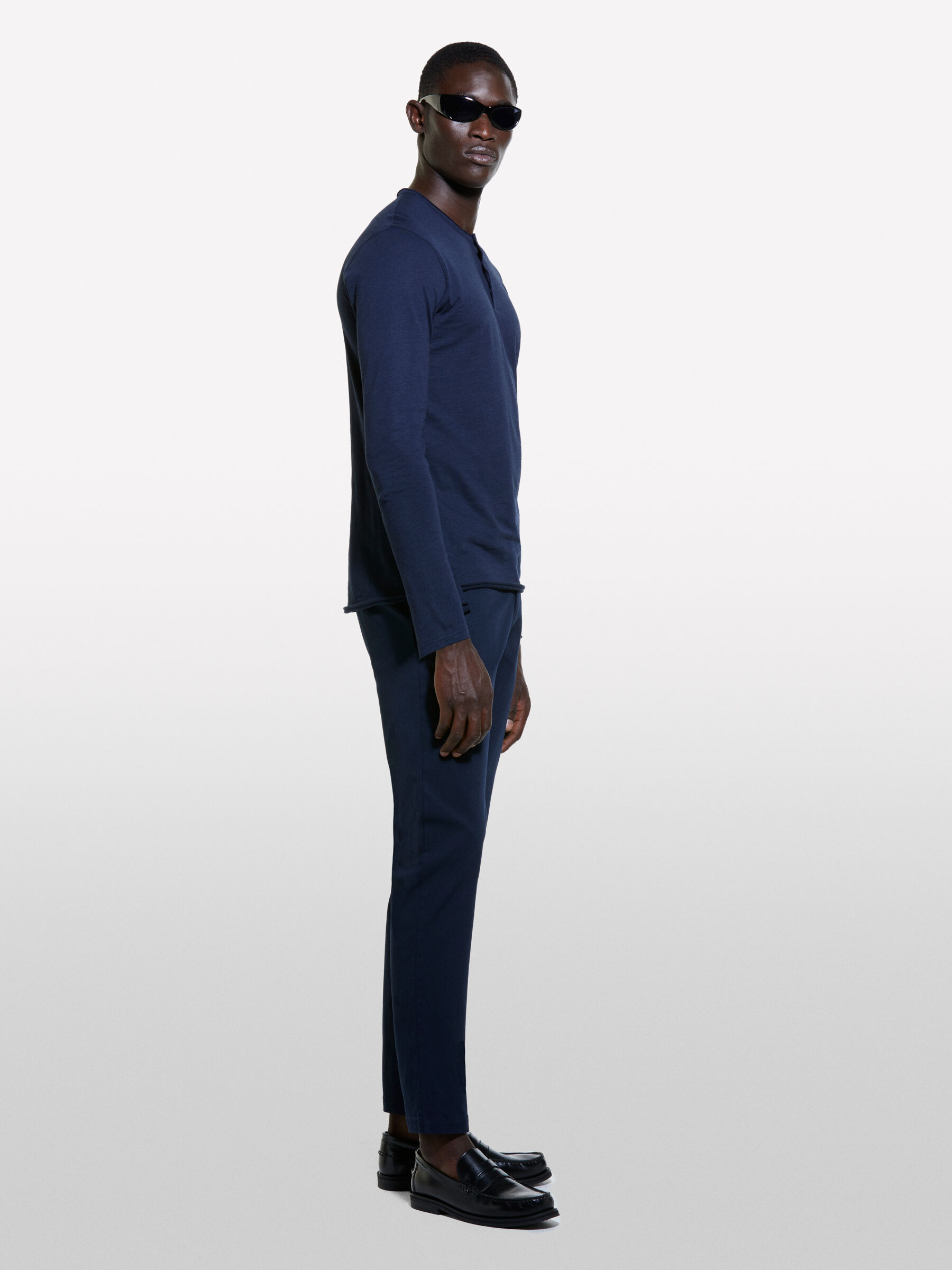 T-SHIRT L/S Homem image number null