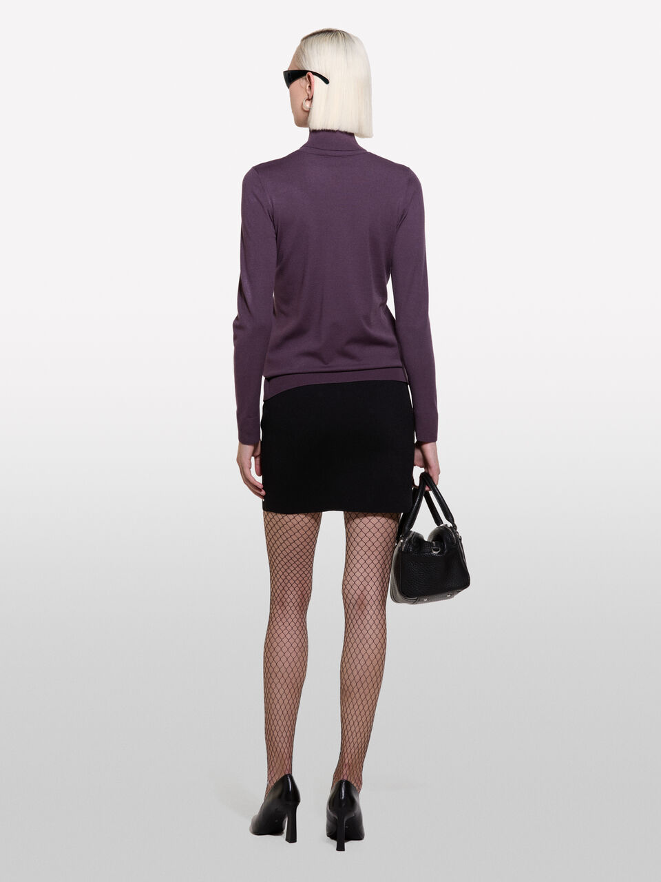 TURTLE NECK SWEATER Mulher image number null