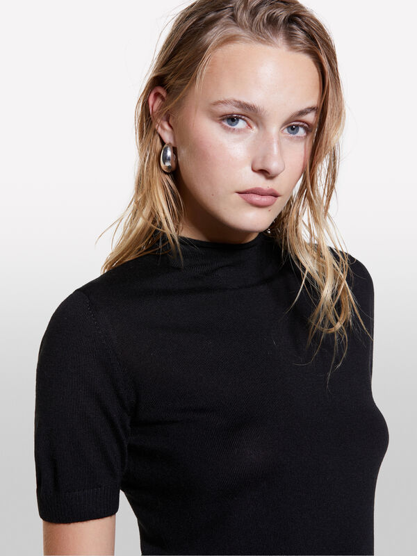 Camisola preta com meia manga - camisolas gola alta para mulher | Sisley