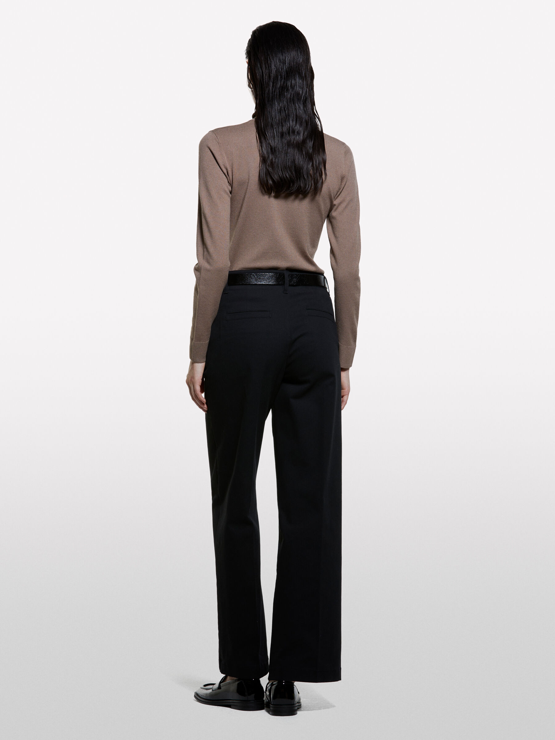 TURTLE NECK SWEATER Mulher image number null