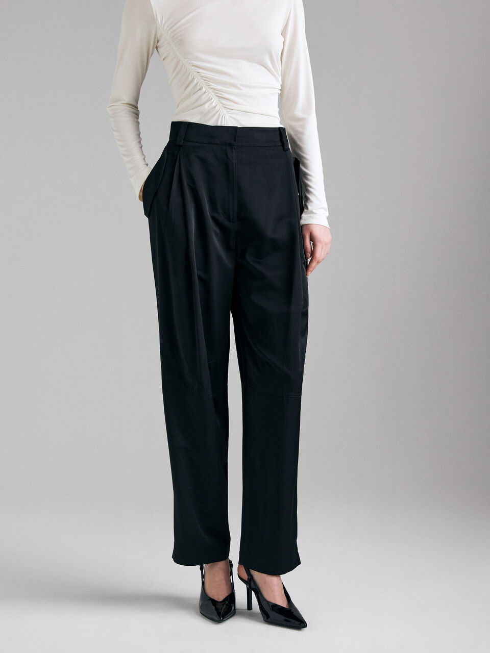 TROUSERS Mulher image number null