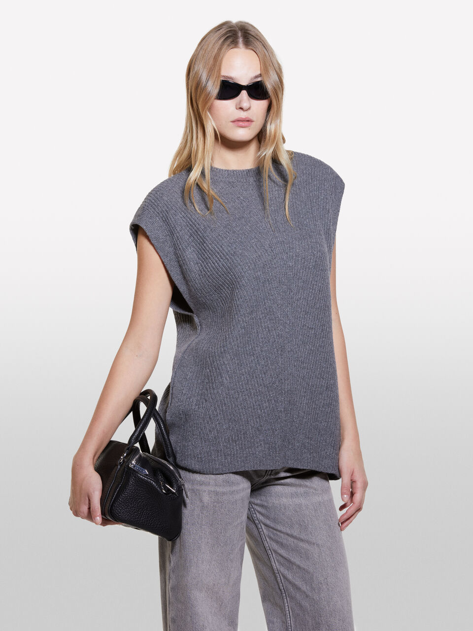 TURTLE NECK SWEATER Mulher image number null