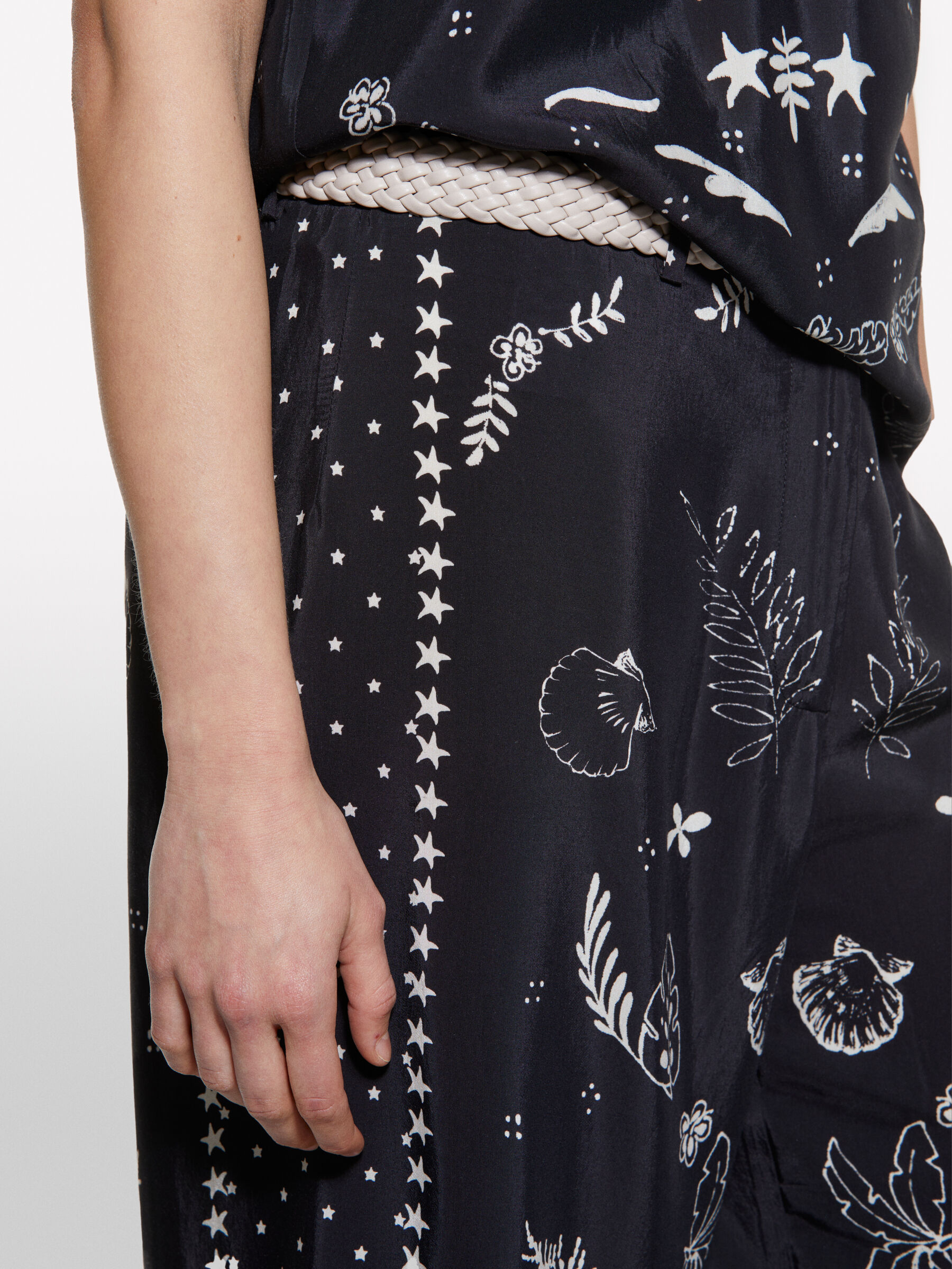 TROUSERS Mulher image number null