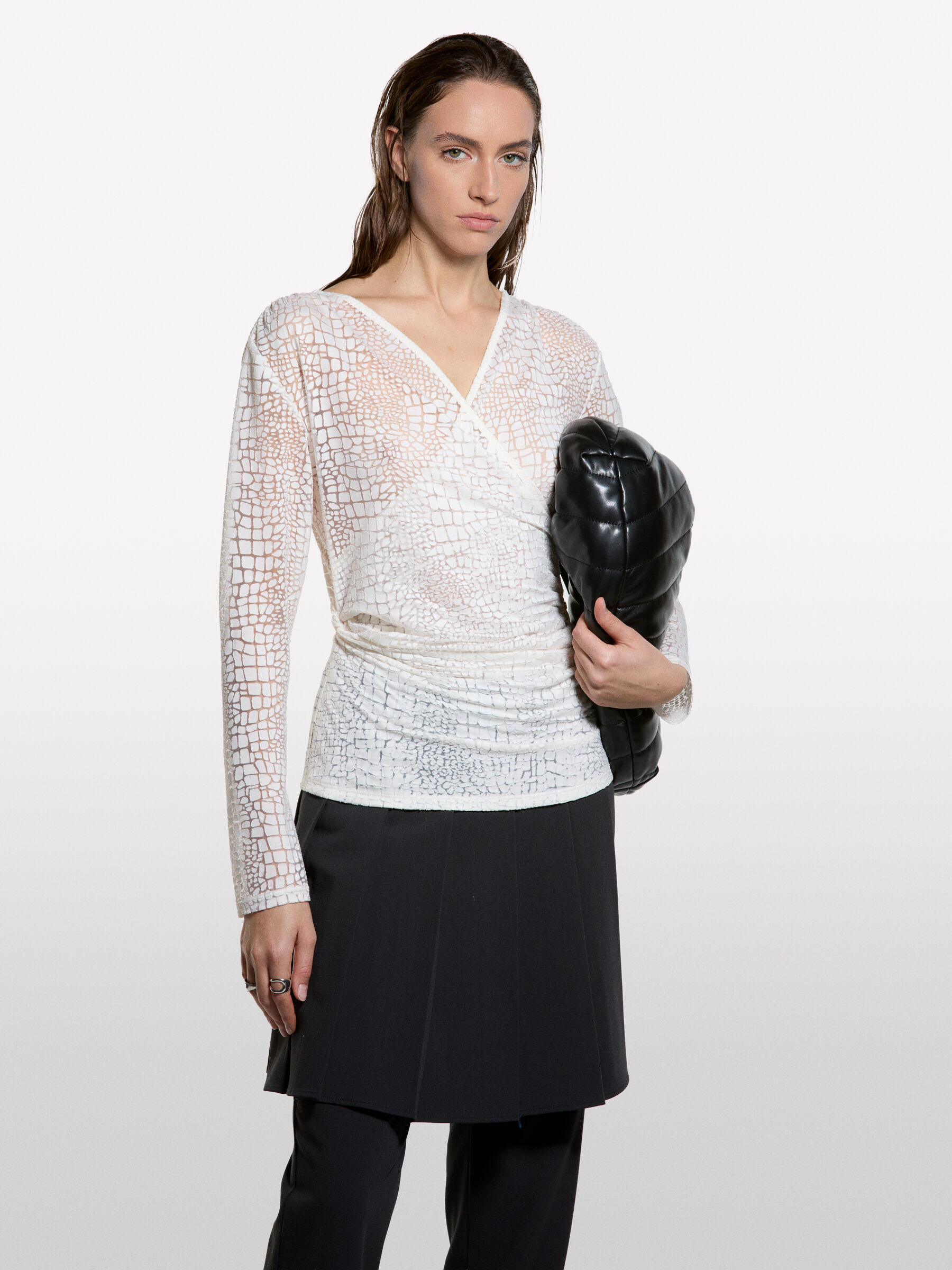 V NECK SWEATER L/S Mulher image number null