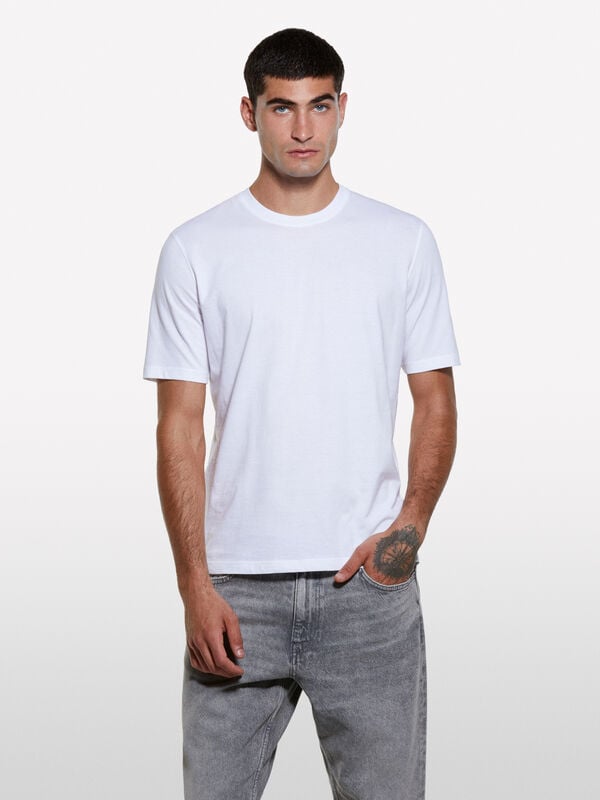 T-shirt de manga curta regular fit branca - t-shirt de manga curta para homem | Sisley