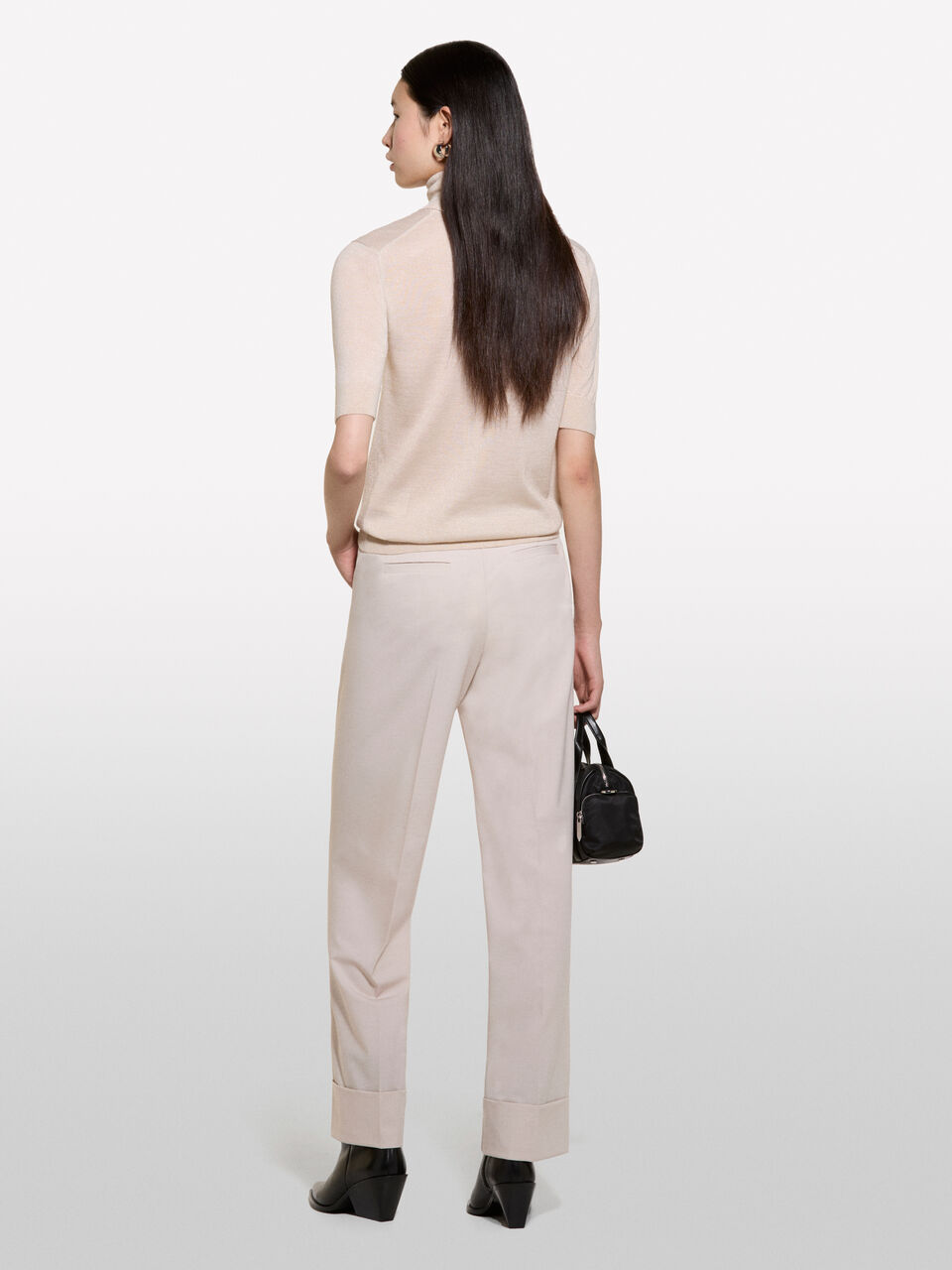 TURTLE NECK SWEATER Mulher image number null