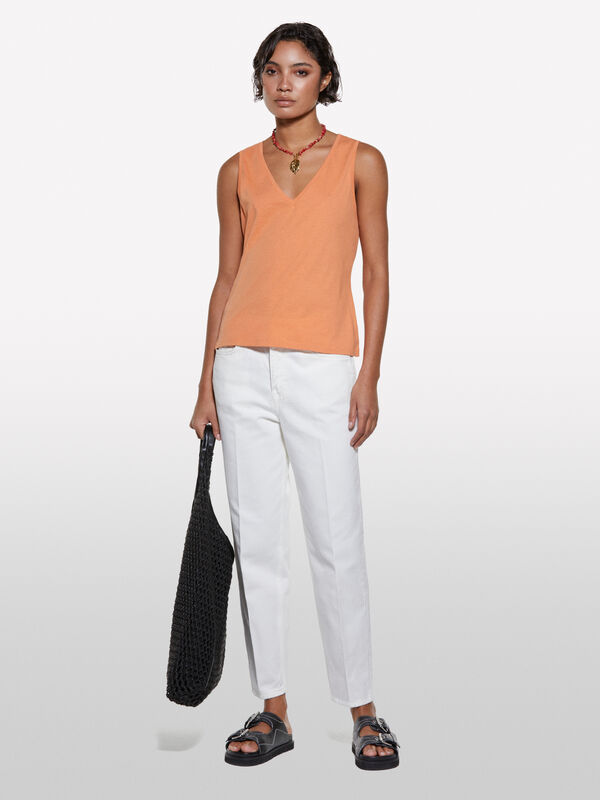 Top alaranjado com decote em V Top alaranjado com decote em V - tops para mulher | Sisley