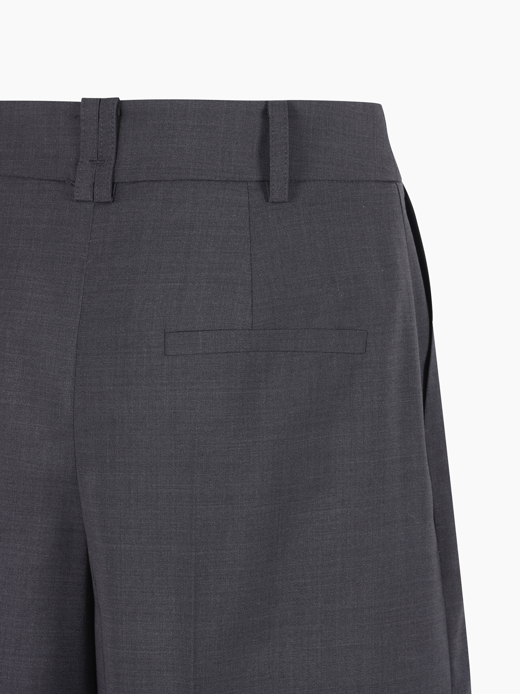 BERMUDA Mulher image number null