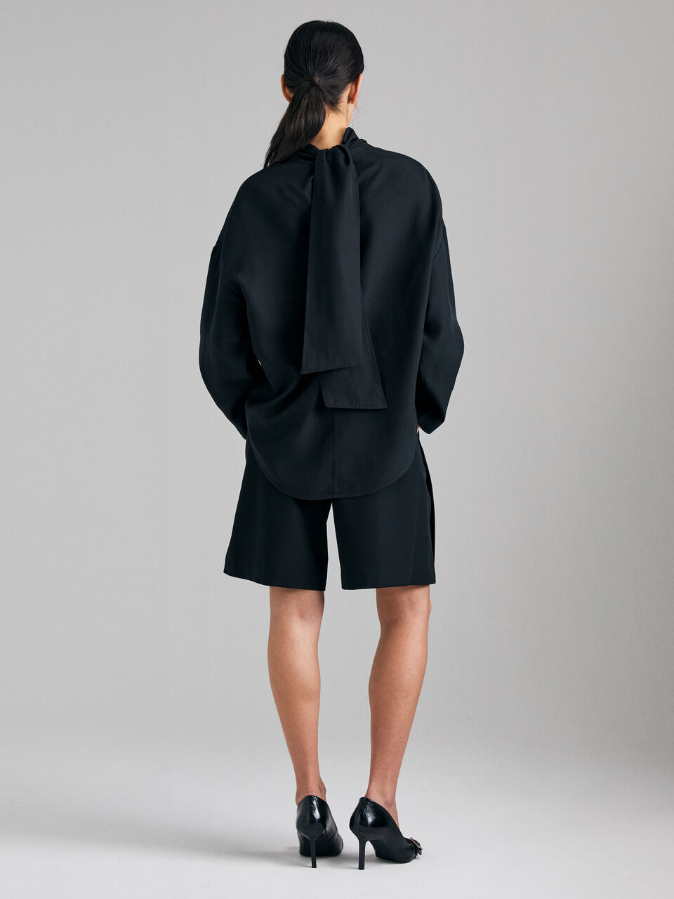 BERMUDA Mulher image number null