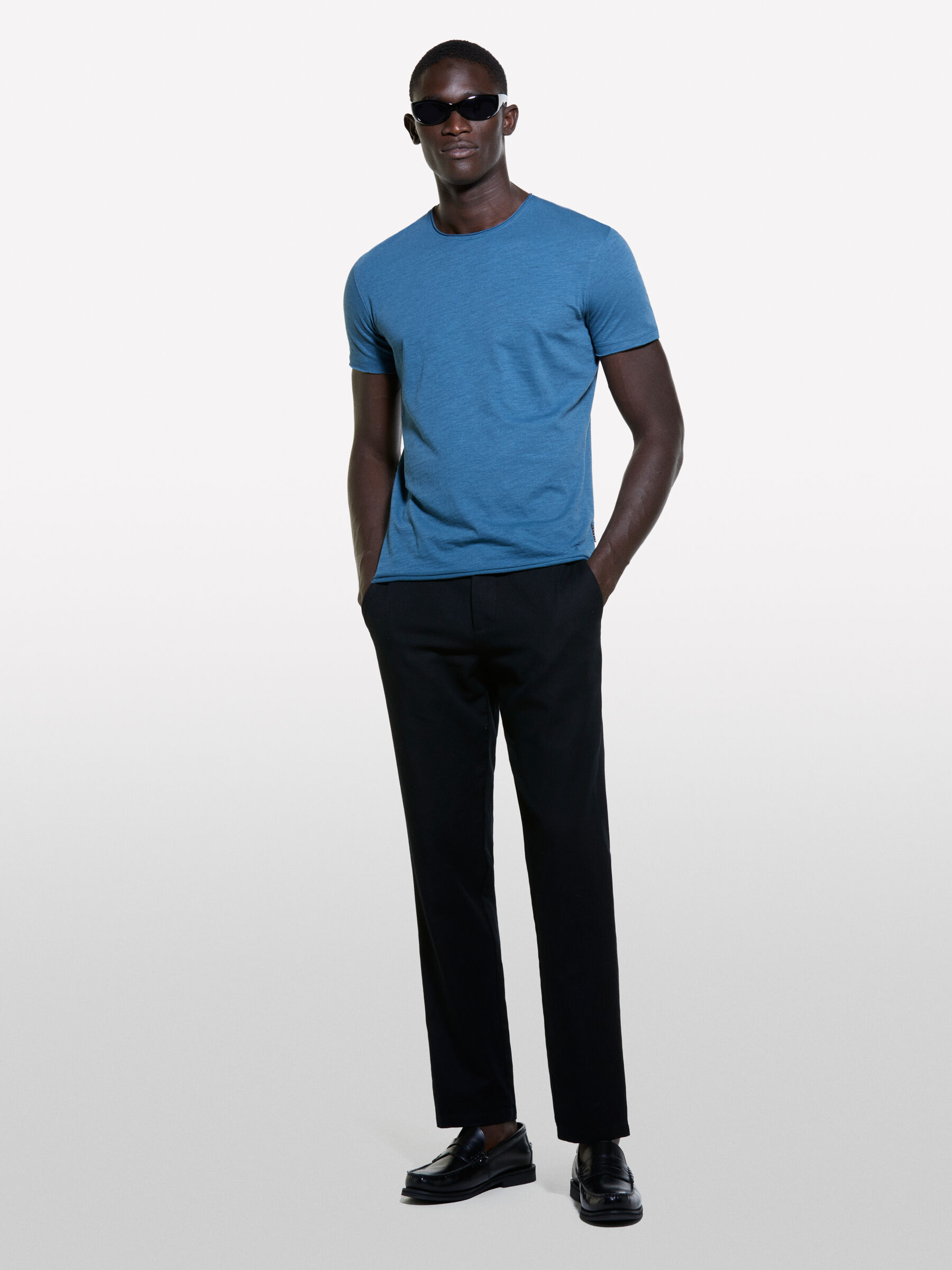 T-SHIRT Homem image number null