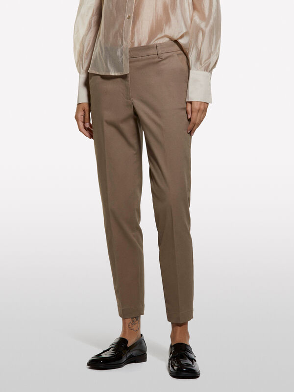 Chinos slim fit marrom - Nova Coleção Mulher | Sisley