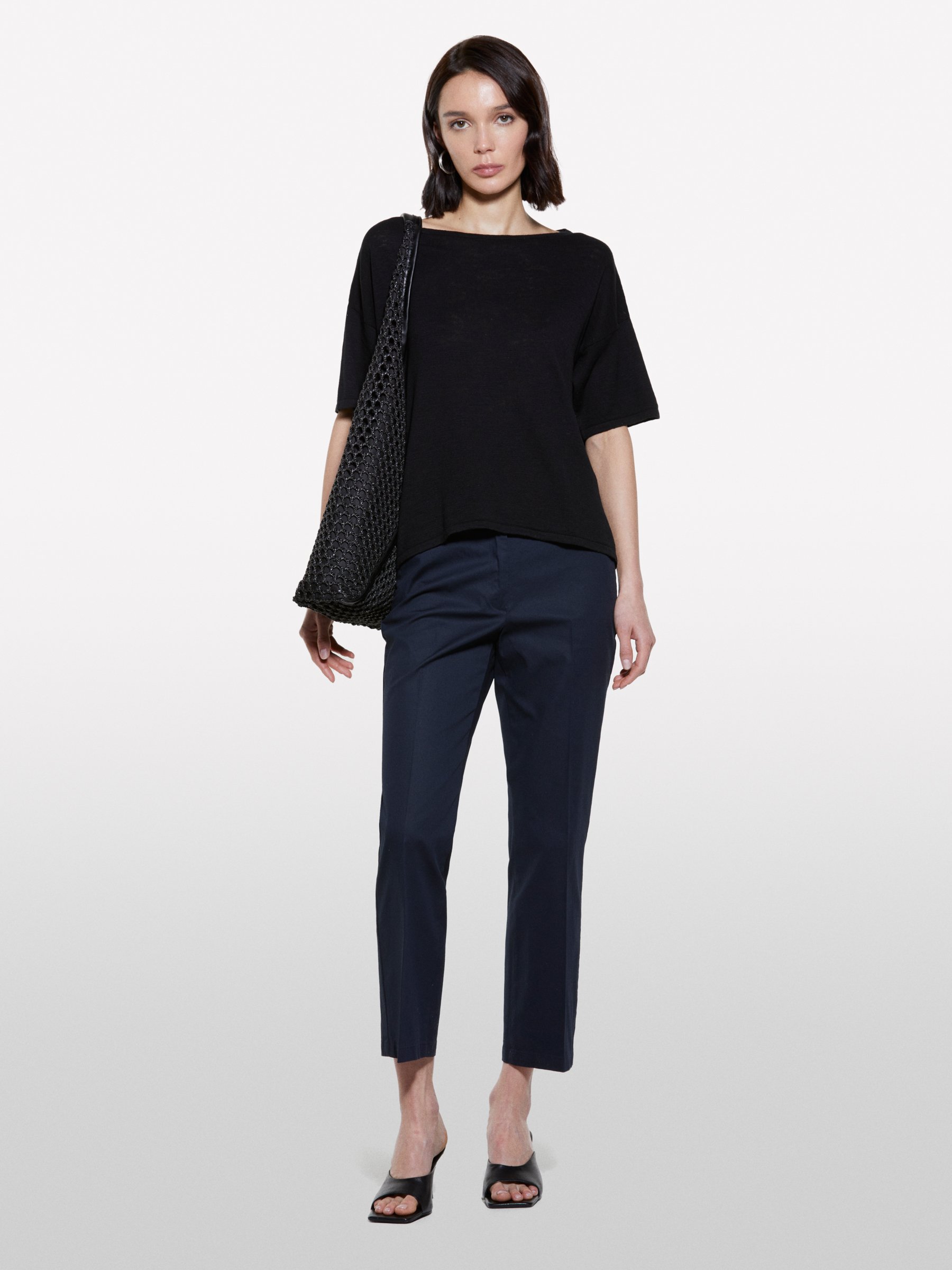  Sisley - Μπλούζα Μαύρη Από Πλεκτό Ύφασμα Over Fit, θήλυ, Μαυρο, μέγεθος: M 2025