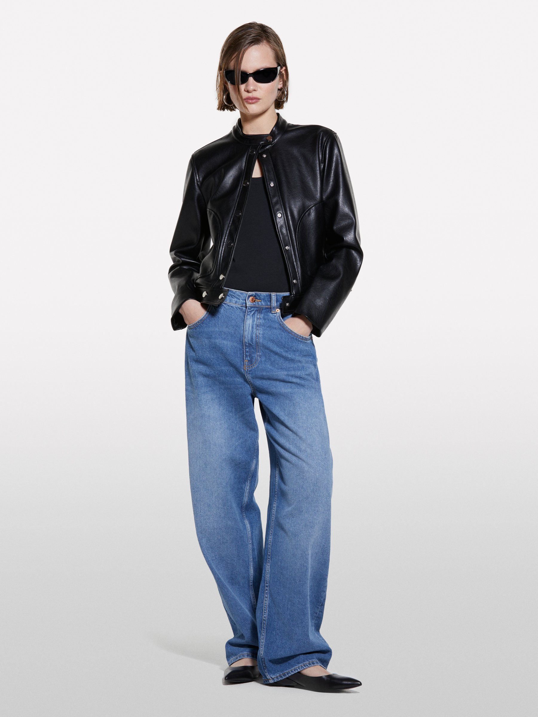  Sisley - Μπλούζα Slim Fit Μαύρη, θήλυ, Μαυρο, μέγεθος: M 2025