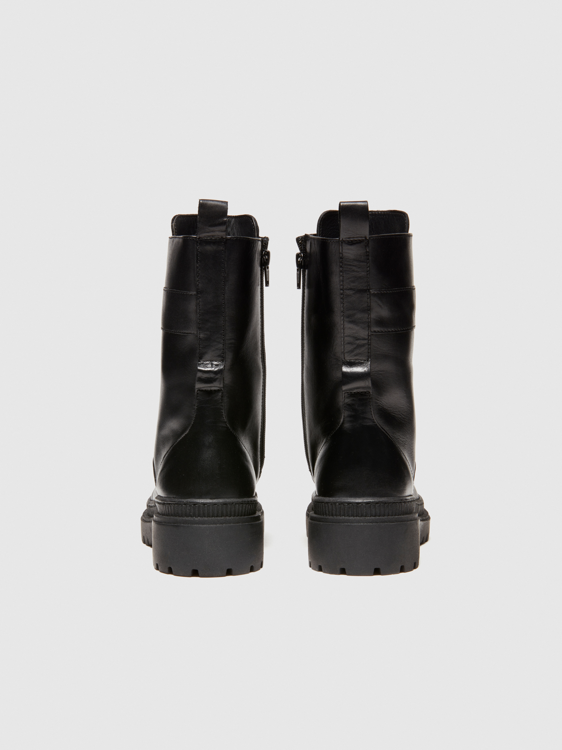 Sisley - 100% Leather Heavy-duty Boots, Woman, Black, Size: 37