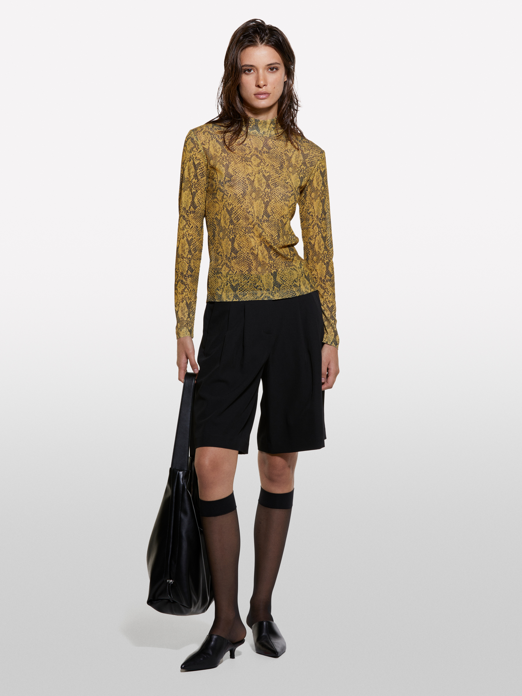 Sisley - T-shirt Imprimé Jaune Moutarde À Col Montant, Femme, Moutarde, Taille: XS